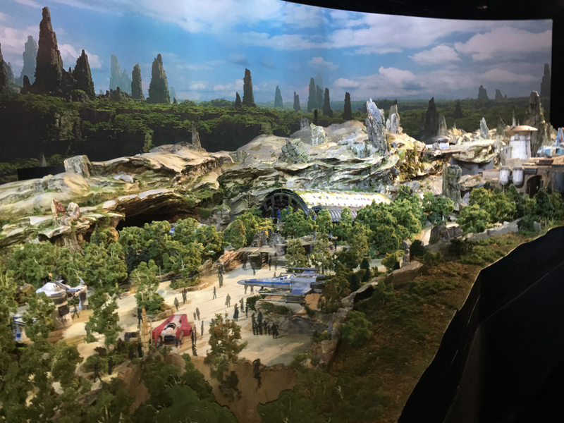 Illustration for article titled Here's Your First Look at an Insanely Detailed Model of Disney's Star Wars Land (UPDATED)